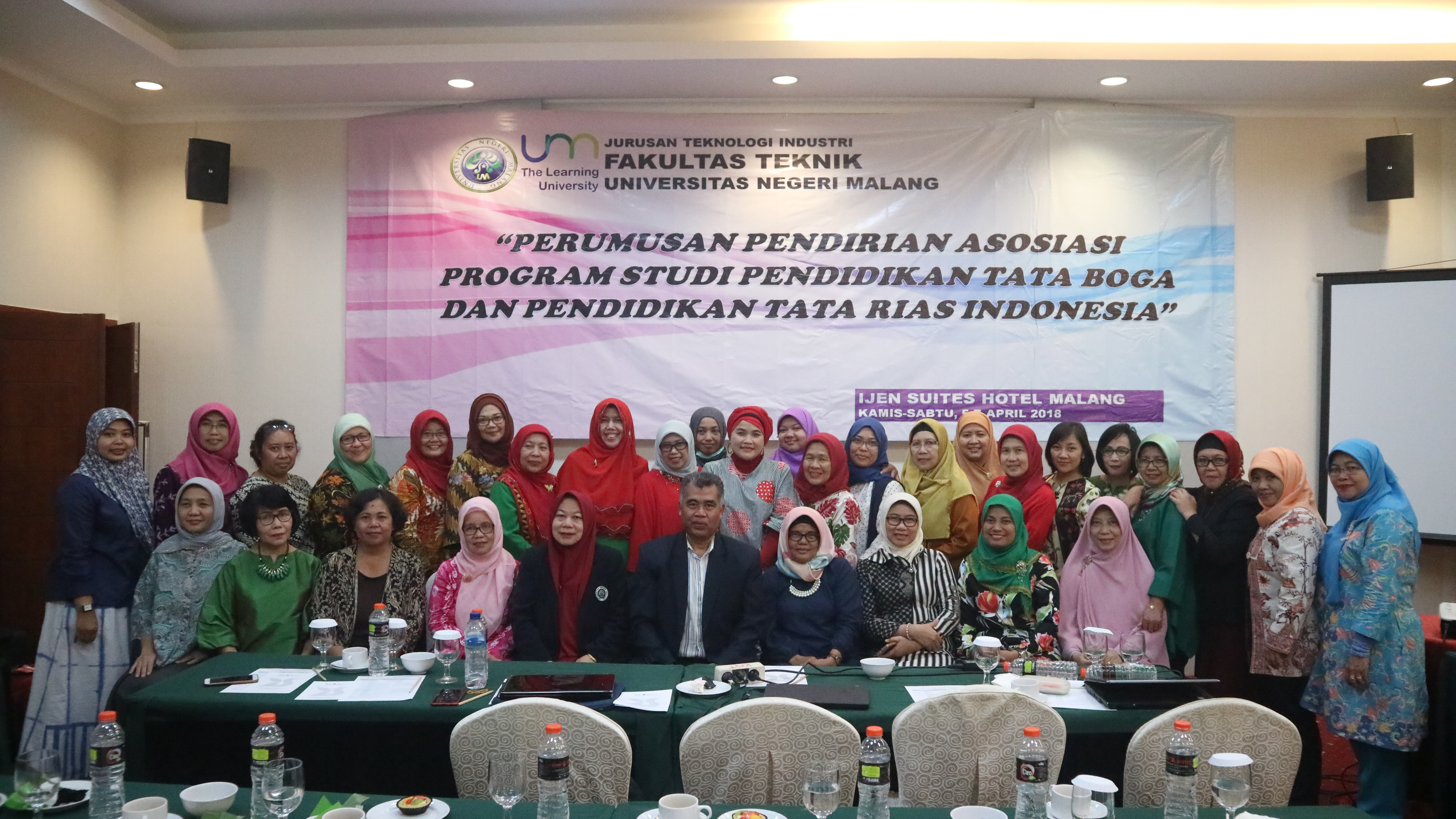 Pertemuan Program Studi Pendidikan Tata Boga dan Pendidikan Tata Rias Indonesia